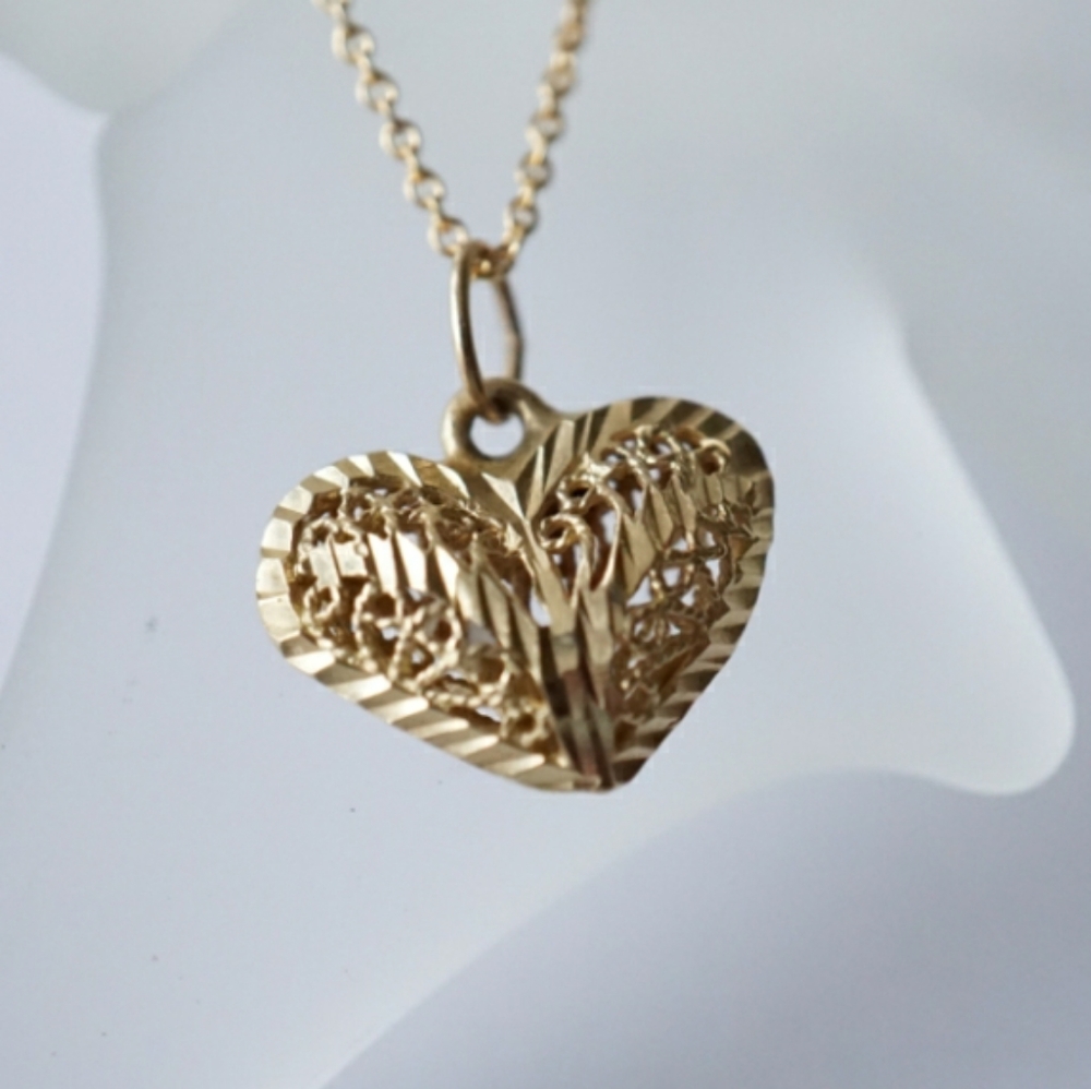 14k Yellow Gold Filigree Heart Pendant